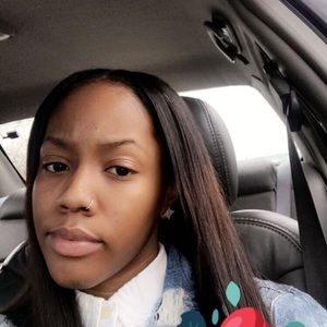 Meet your Posher, Dinah